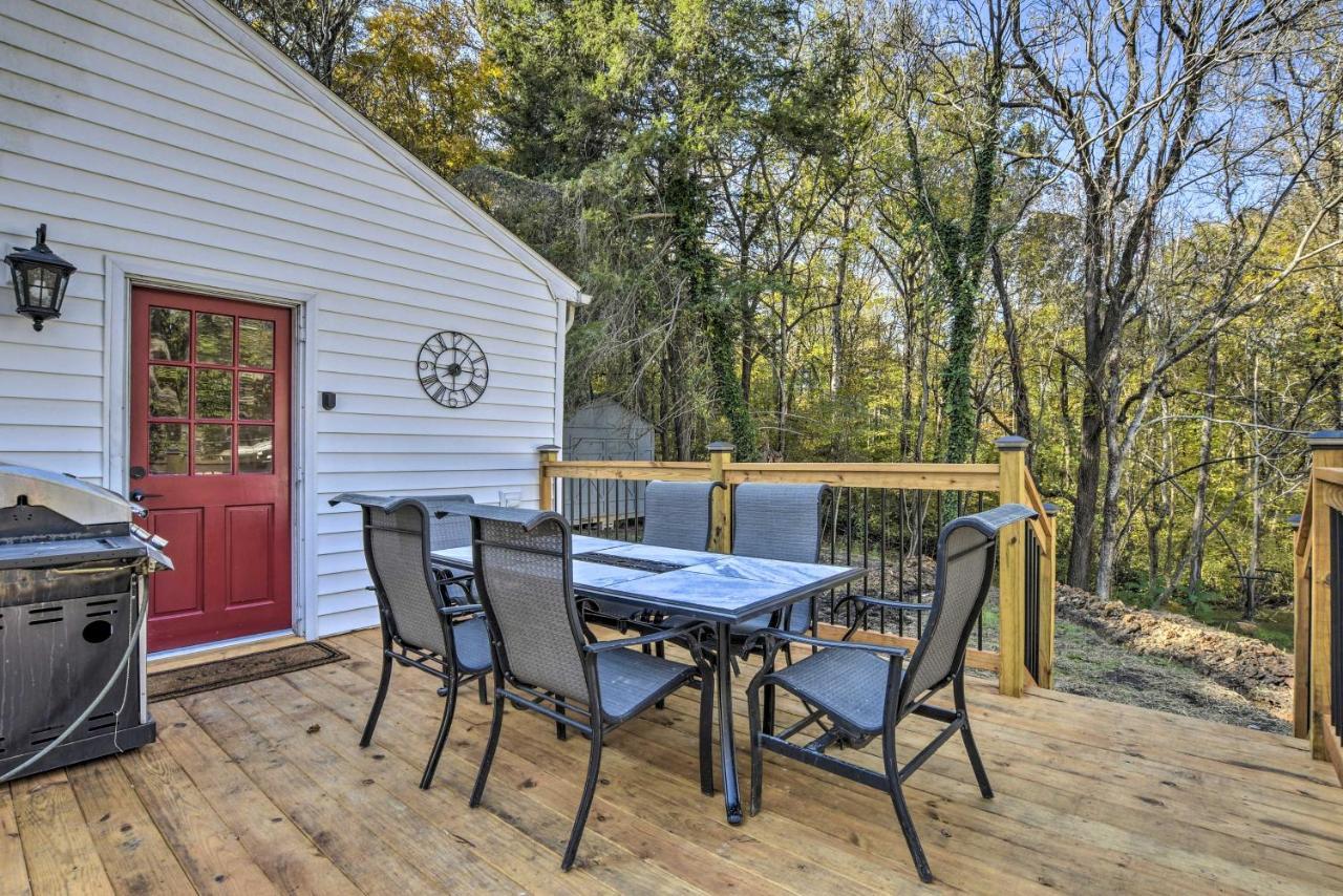 Peaceful Renovated Home With Deck On Half Acre! Asheboro Kültér fotó