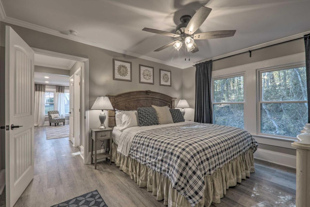 Peaceful Renovated Home With Deck On Half Acre! Asheboro Kültér fotó