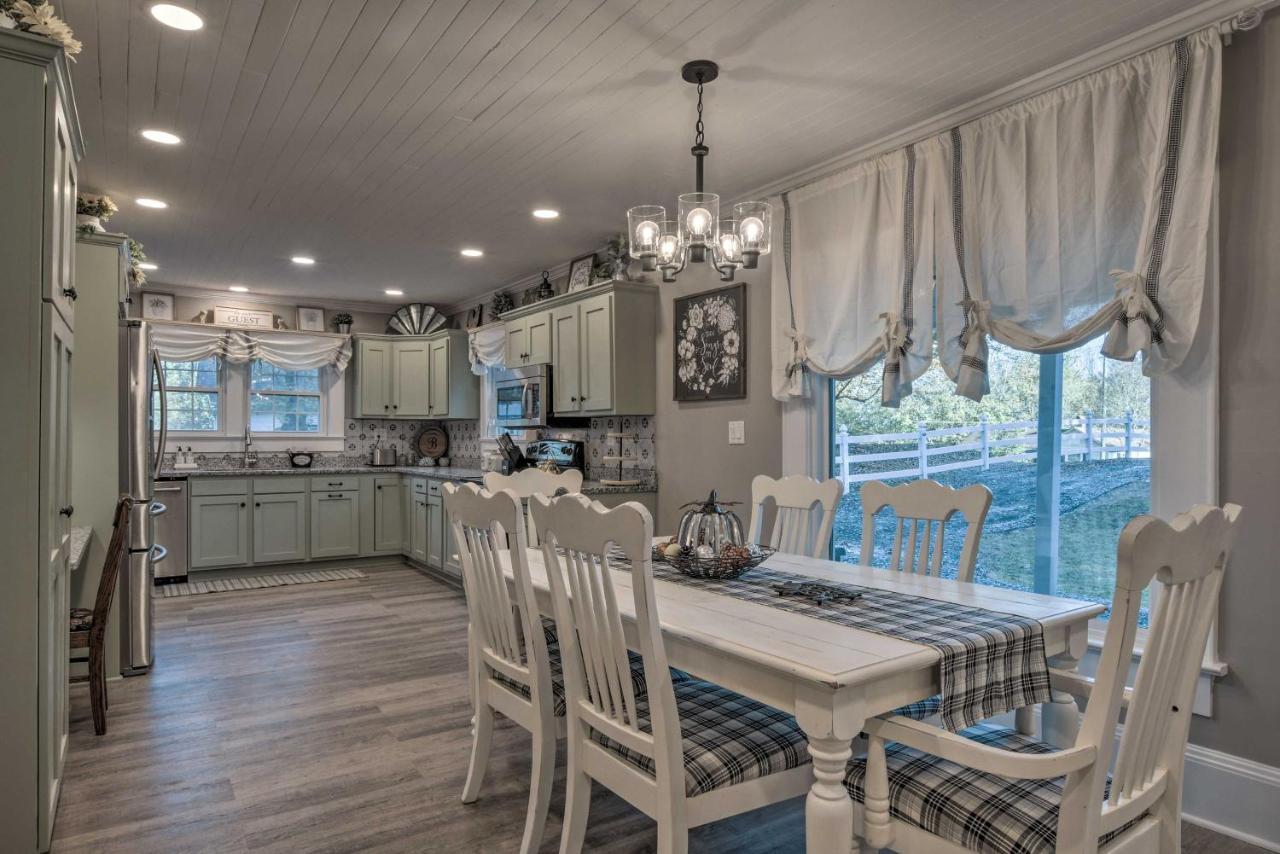 Peaceful Renovated Home With Deck On Half Acre! Asheboro Kültér fotó